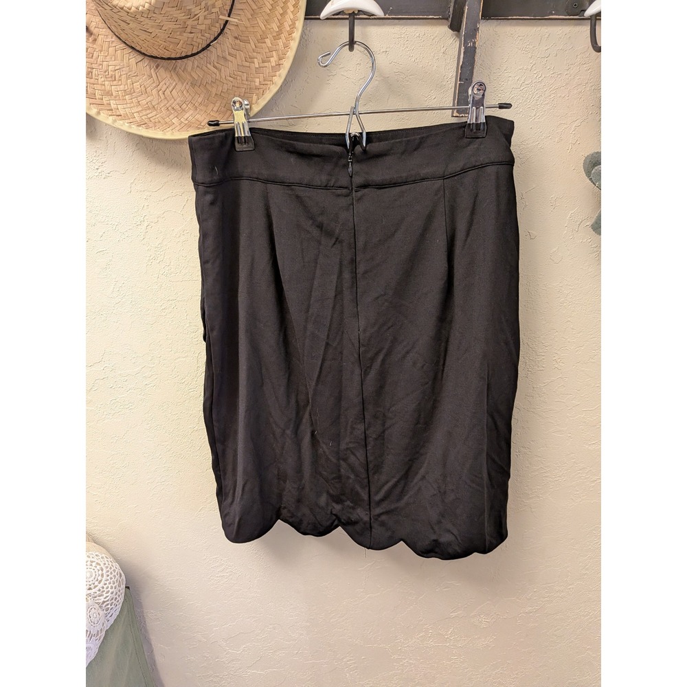 Hawthorn Black Scalloped Hem Skirt Knee Length Womens Size 10 Business Casual‎